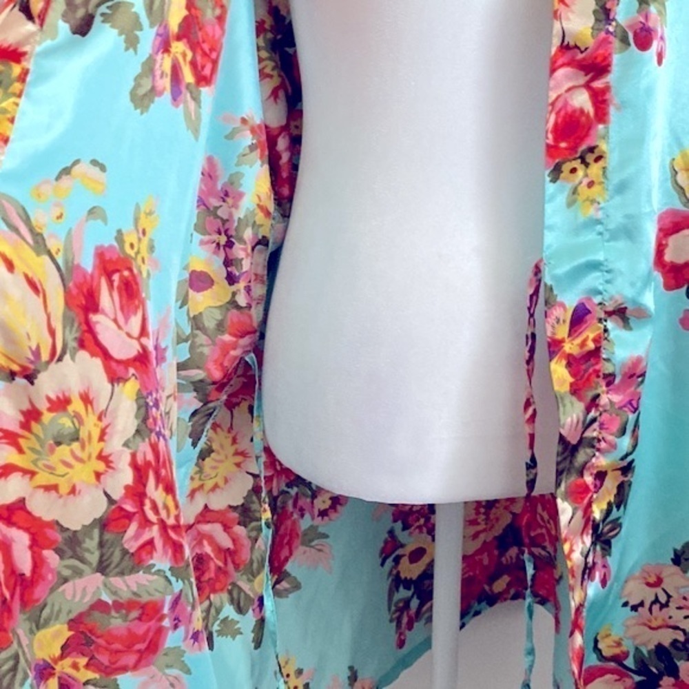 American cuteness satin floral mini robe - Picture 5 of 6